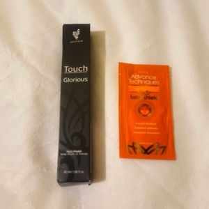 NWT Younique Touch Glorious Face Primer